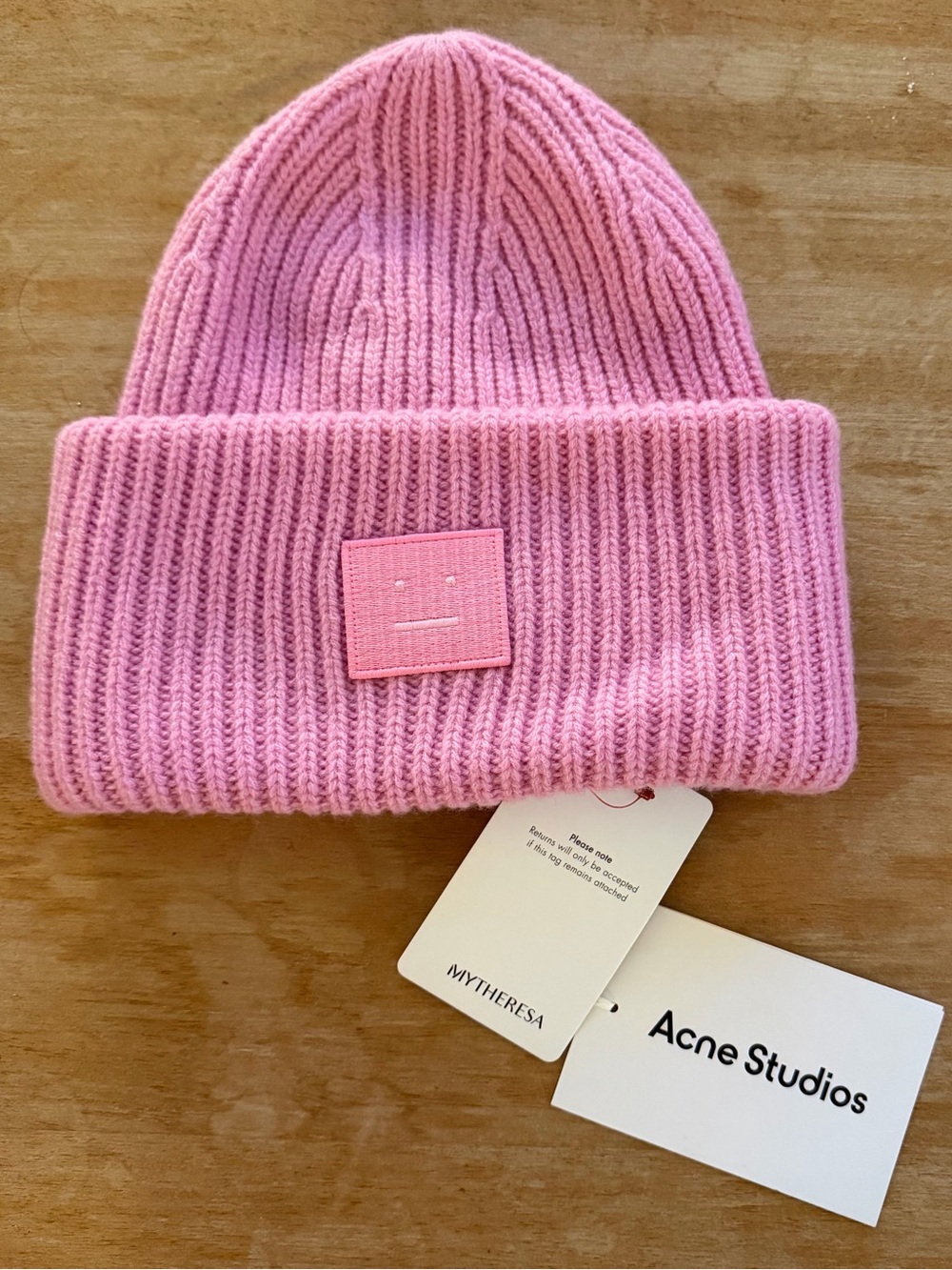 NWT Acne Studios Face Patch Logo Wool Beanie Bubblegum Pink